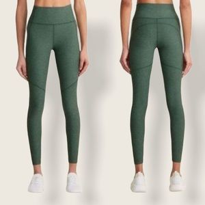 NWOT Outdoor Voices Warm-Up Legging Hunter Green